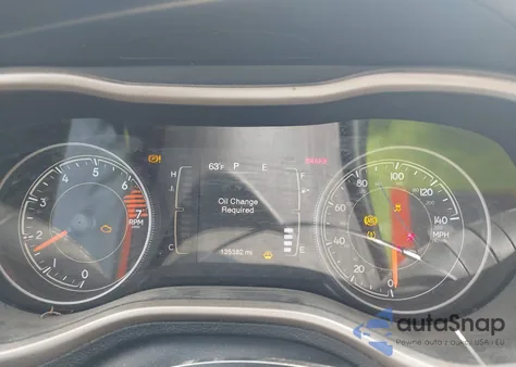 2017 Jeep Cherokee Latitude 4X4 z USA, uszkodzony, nr VIN 1C4PJMCB8HW632737